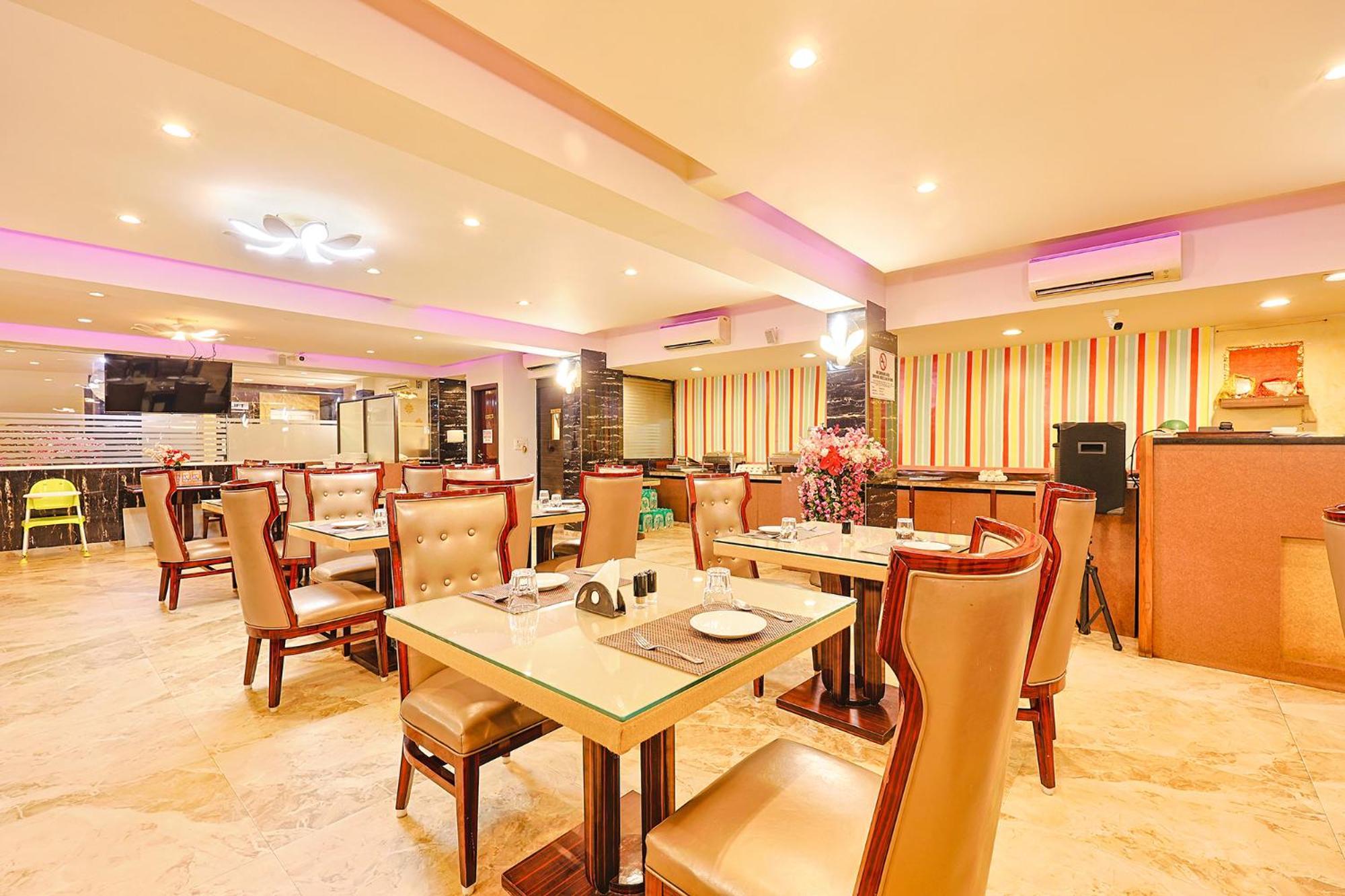 Fabhotel Prime Sarala Crown With Pool - Nr Calangute Beach Exteriör bild