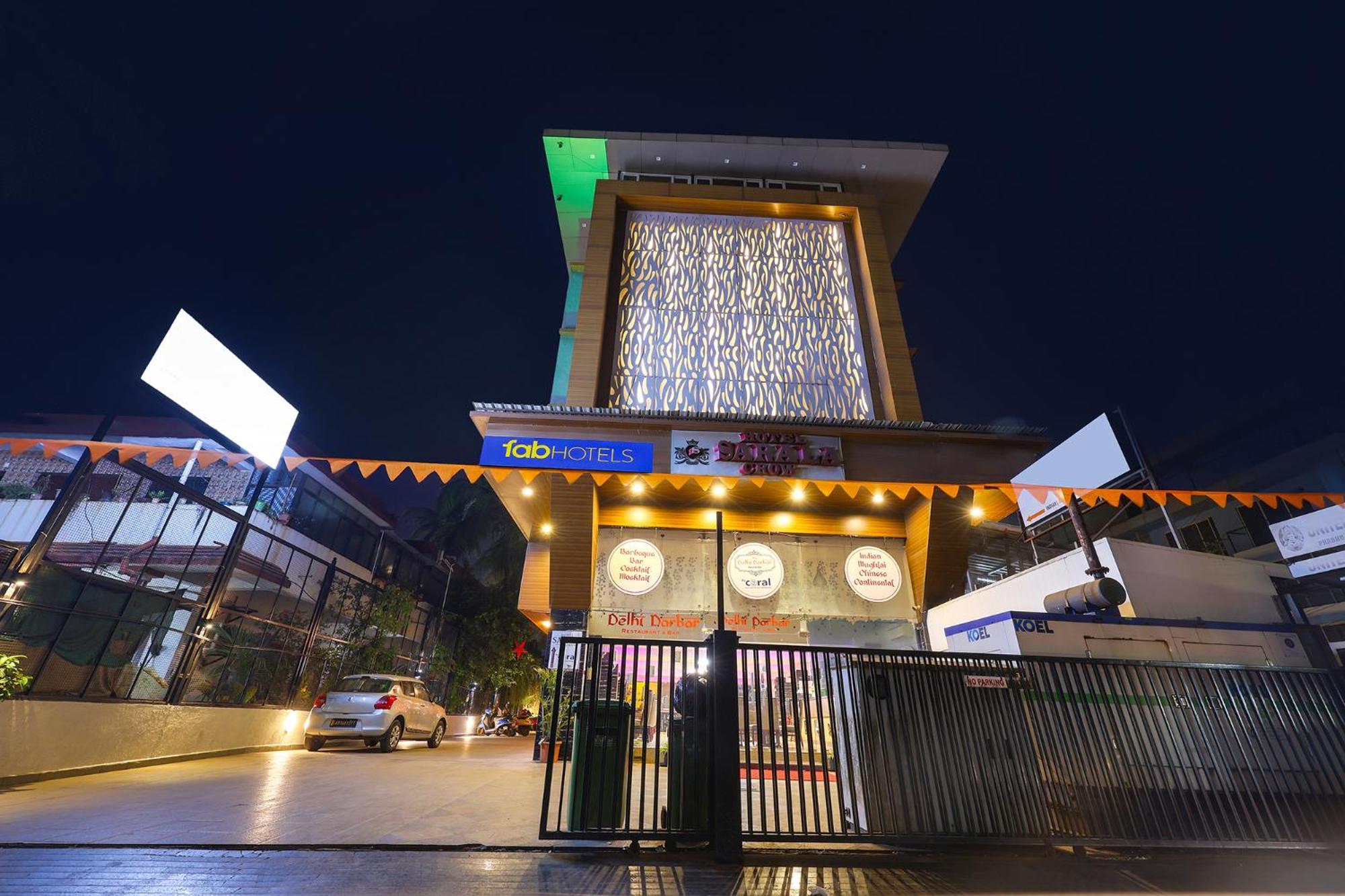 Fabhotel Prime Sarala Crown With Pool - Nr Calangute Beach Exteriör bild