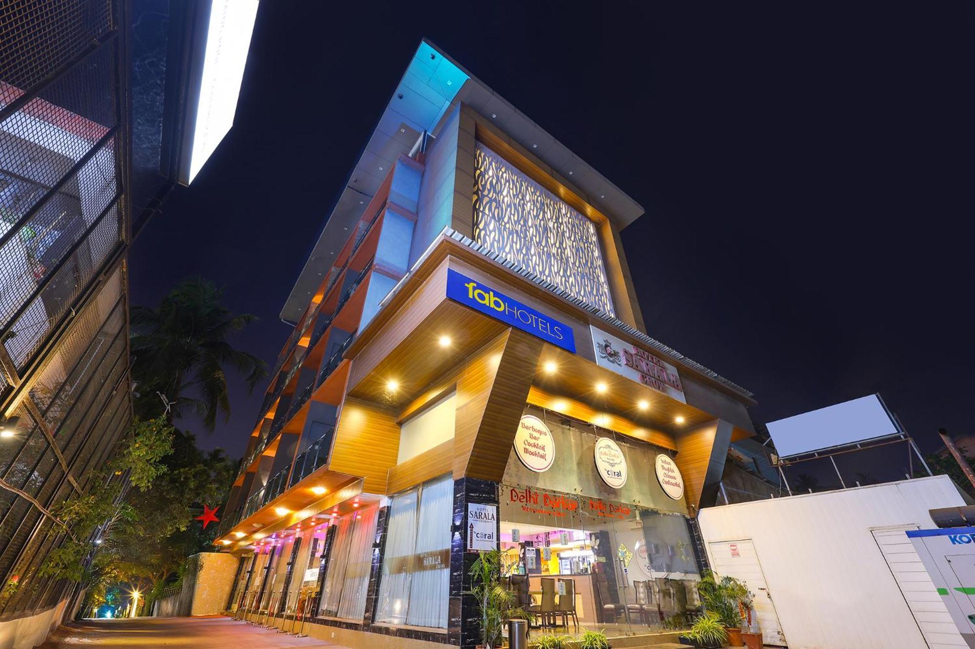 Fabhotel Prime Sarala Crown With Pool - Nr Calangute Beach Exteriör bild