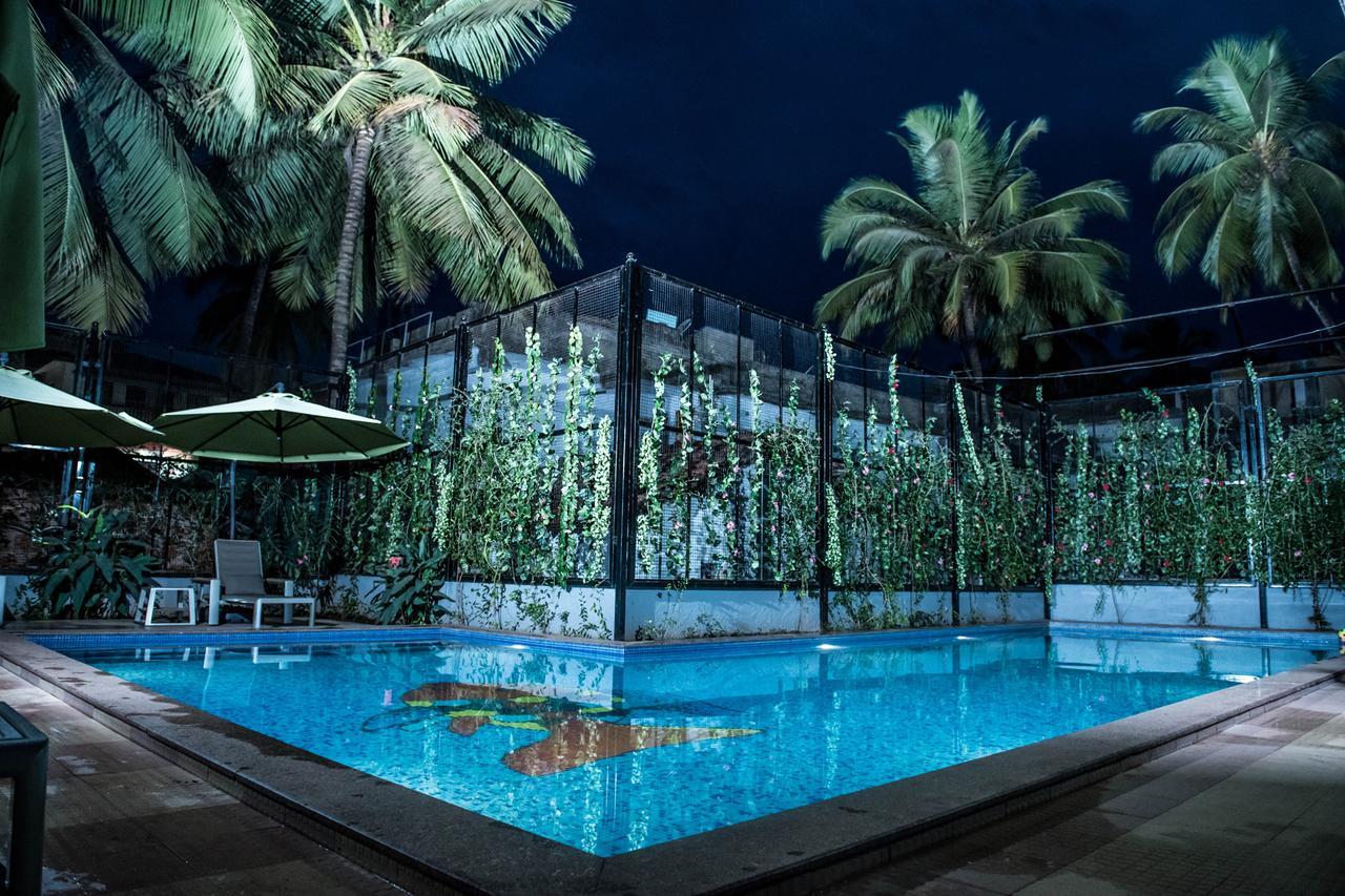 Fabhotel Prime Sarala Crown With Pool - Nr Calangute Beach Exteriör bild
