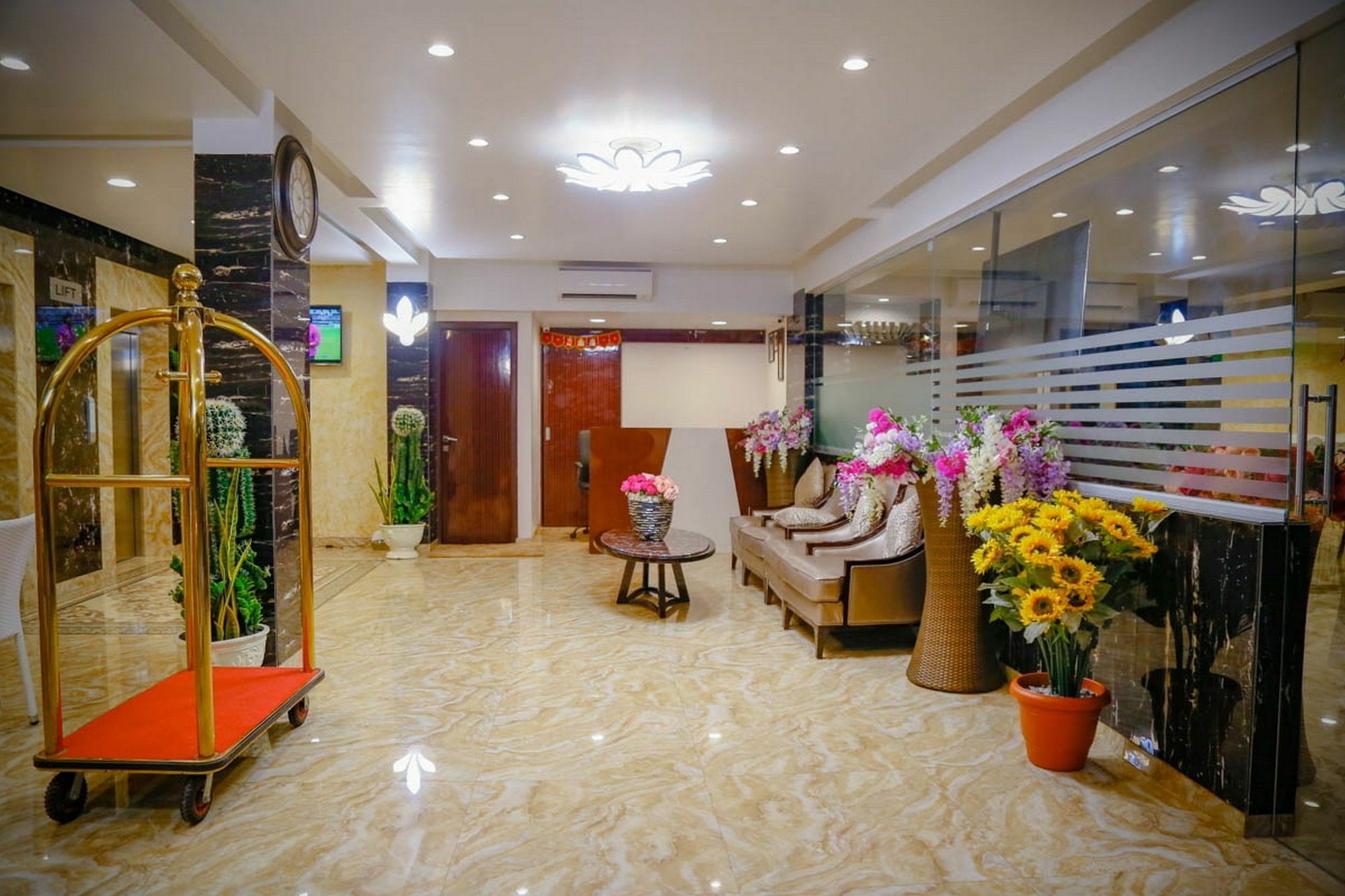 Fabhotel Prime Sarala Crown With Pool - Nr Calangute Beach Exteriör bild