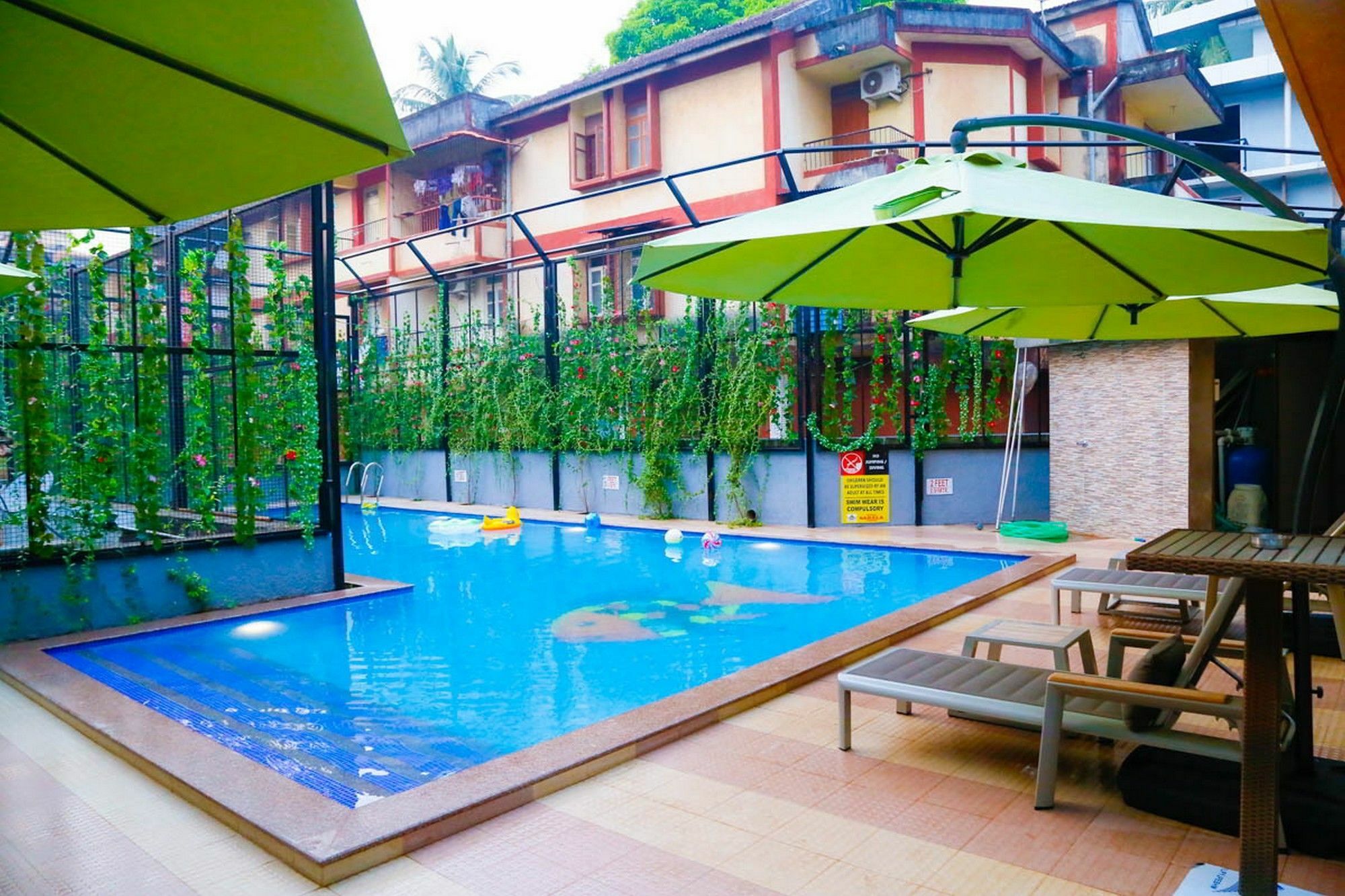 Fabhotel Prime Sarala Crown With Pool - Nr Calangute Beach Exteriör bild